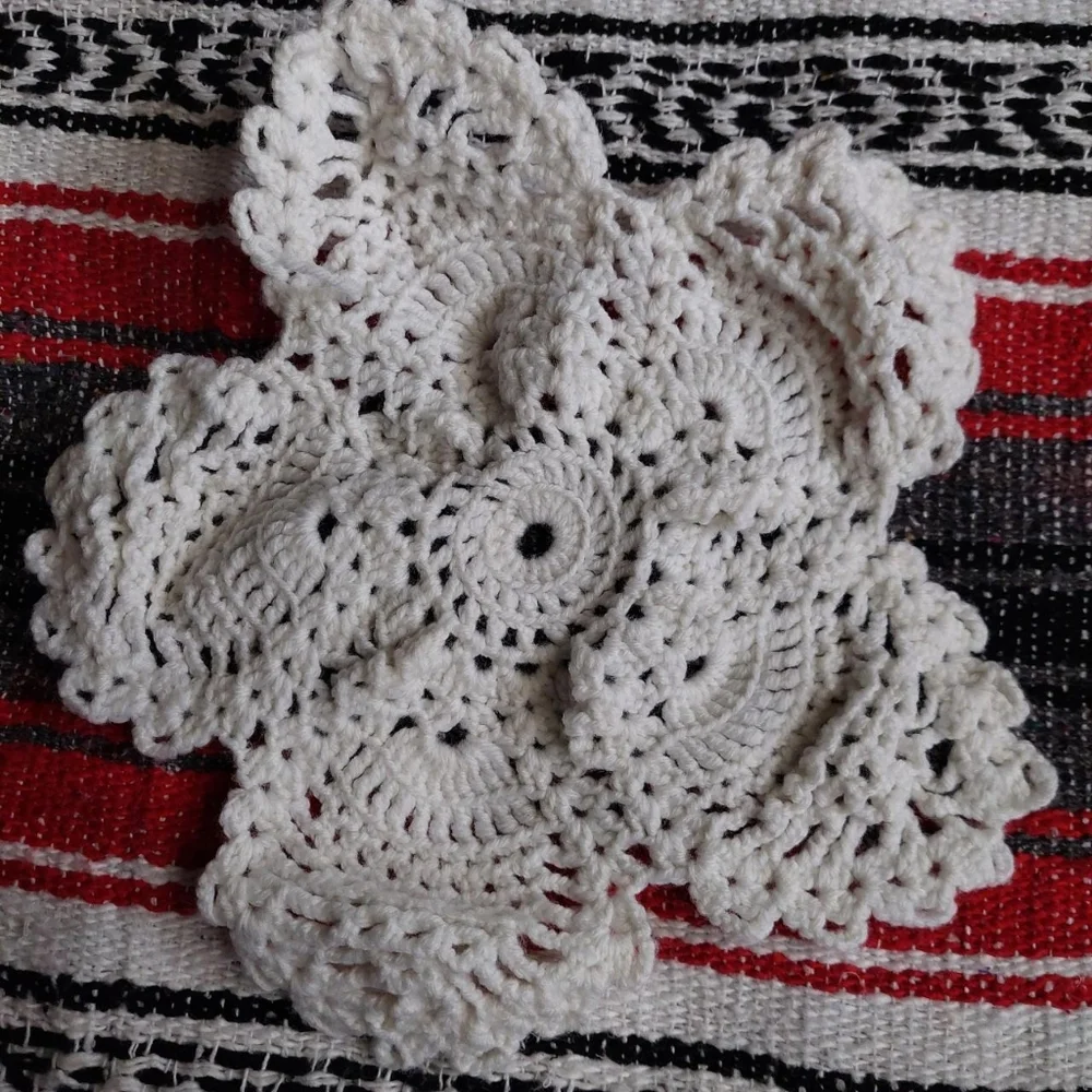 Floral 90s Crochet Decor